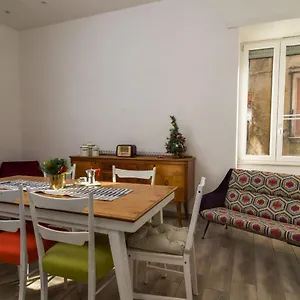 Giù Al Centro Couette-café